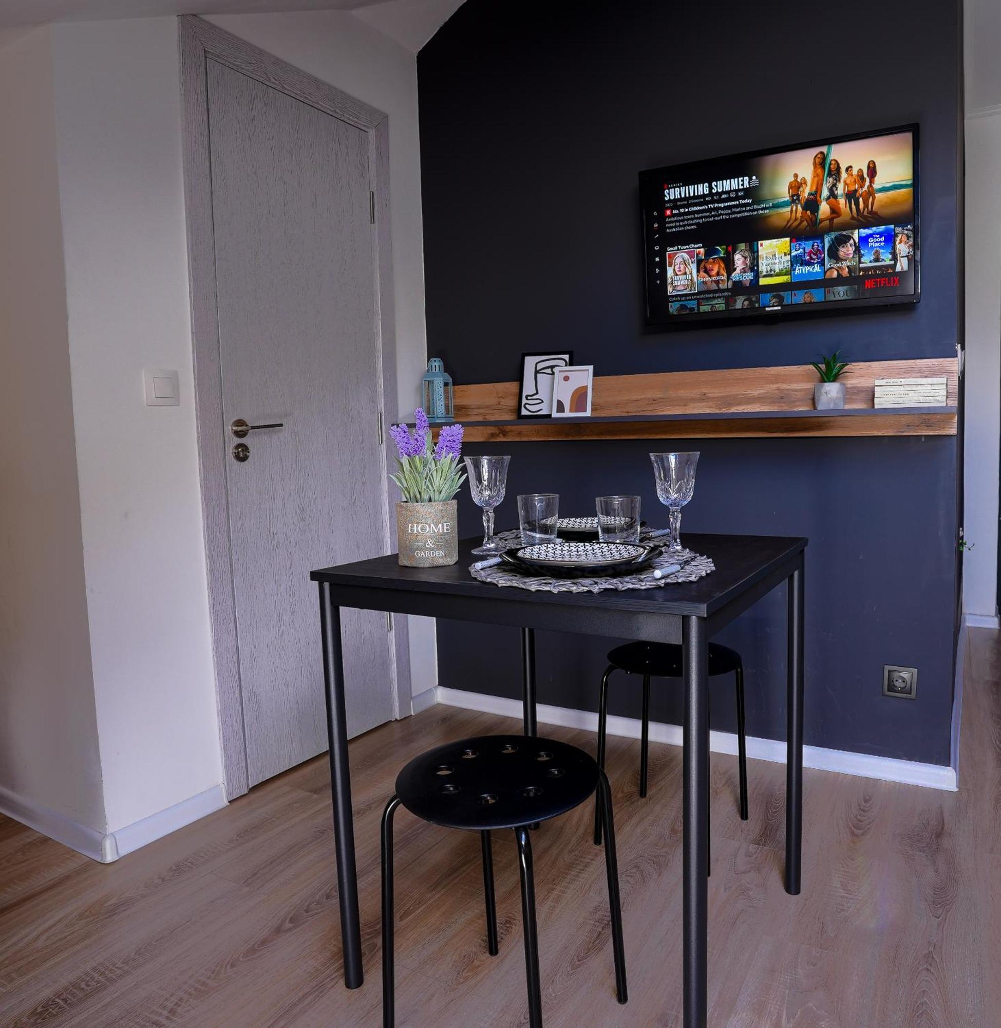 Lily'S Studio 7 By Bulgarentals - Central Sofia Exterior photo